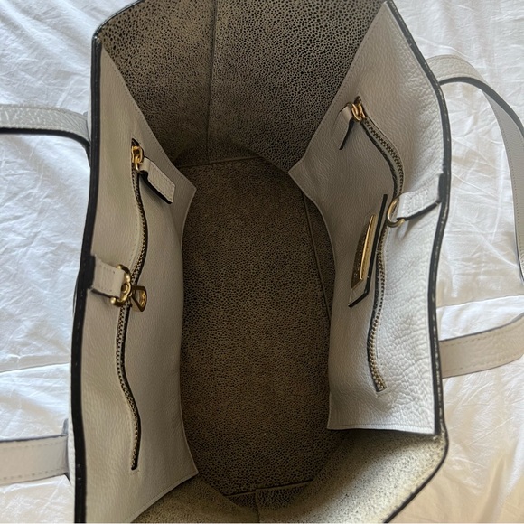 VALENTINO by Mario Valentino Tote - Picture 5 of 8